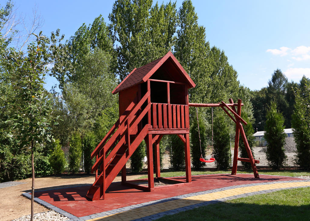 Hostel Zywiec Bagian luar foto