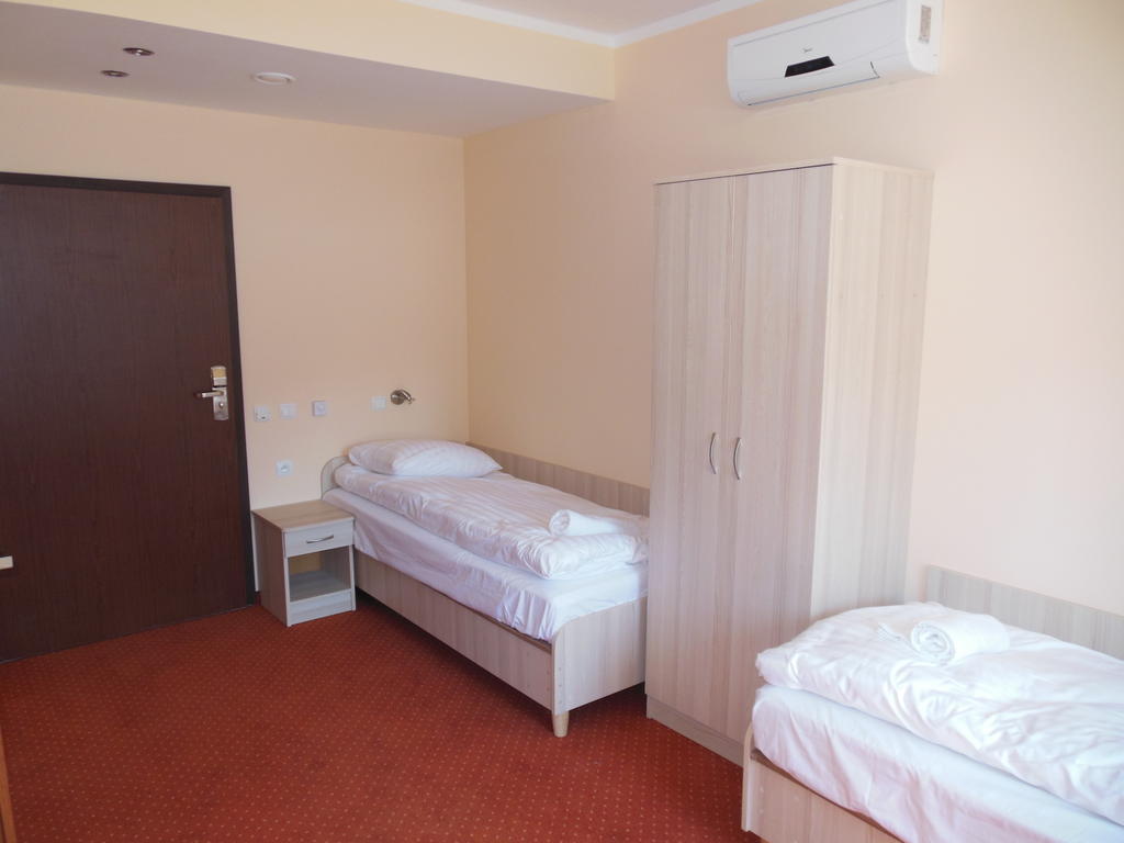Hostel Zywiec Bagian luar foto